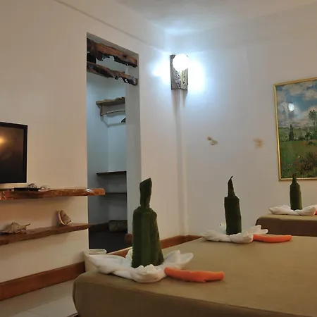 Cocoloco Beach Resort Manoc-Manoc Room photo
