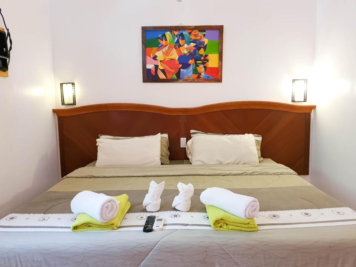 Hotel Cocoloco Manoc-Manoc